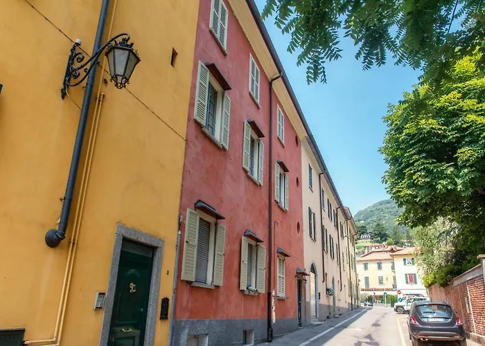 Sunny Daire Cernobbio