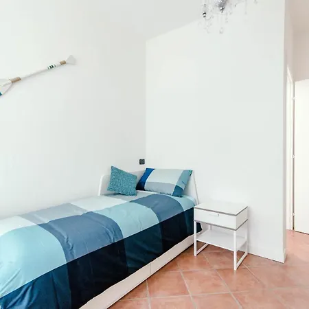 Sunny Apartment