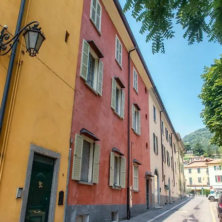 Sunny Lägenhet Cernobbio
